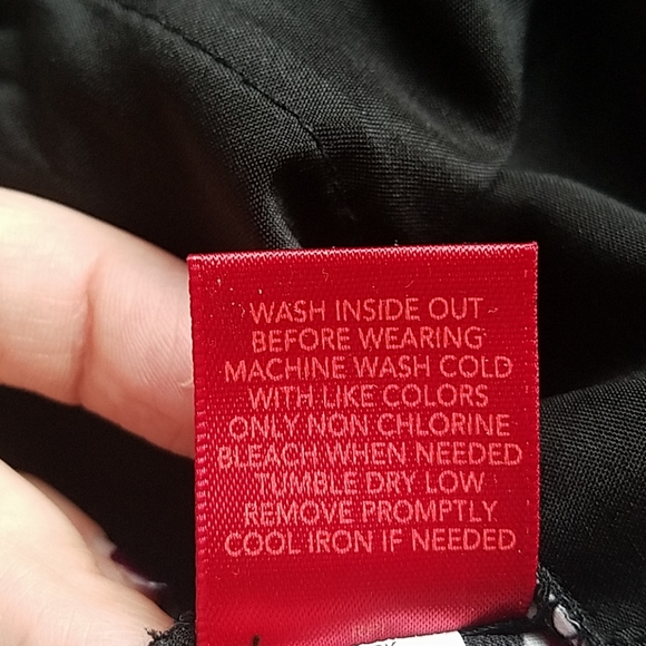 Jennifer Lopez jogger pants - Picture 7 of 9